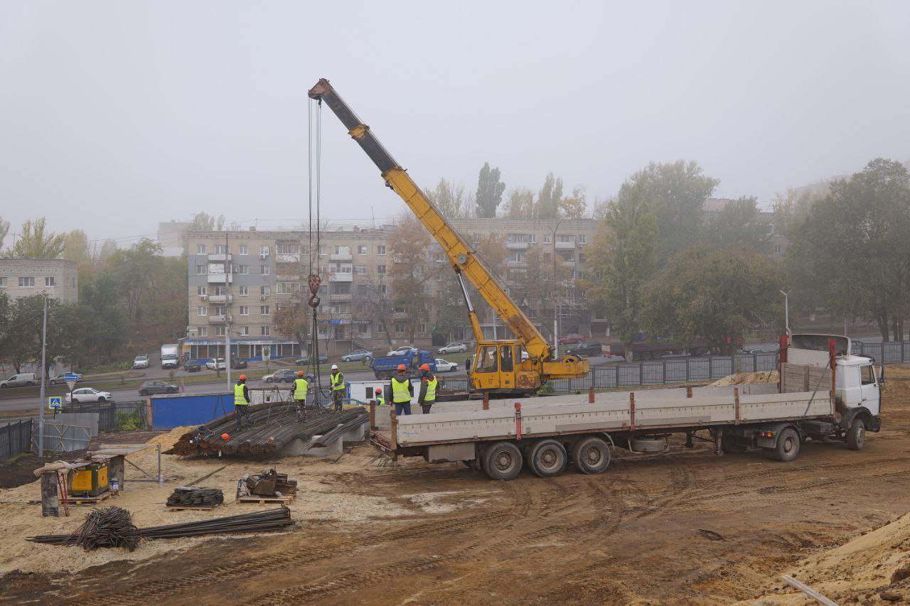 Бусаргин сообщил о начале строительства школы с бассейном в Ленинском районе Саратова